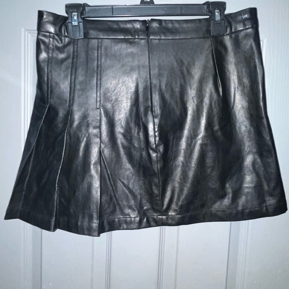 Sleek Black Mini Skirt